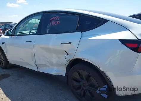 2024 Tesla Model Y Long Range Dual Motor All-Wheel Drive/Rwd from USA, damaged, VIN 7SAYGDED0RA327806